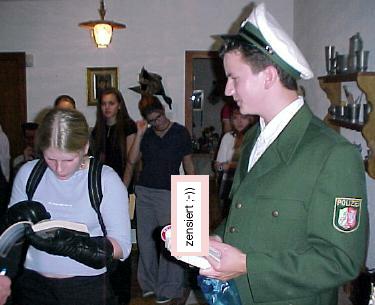 Elisabeth hat jetzt auch ein Handy